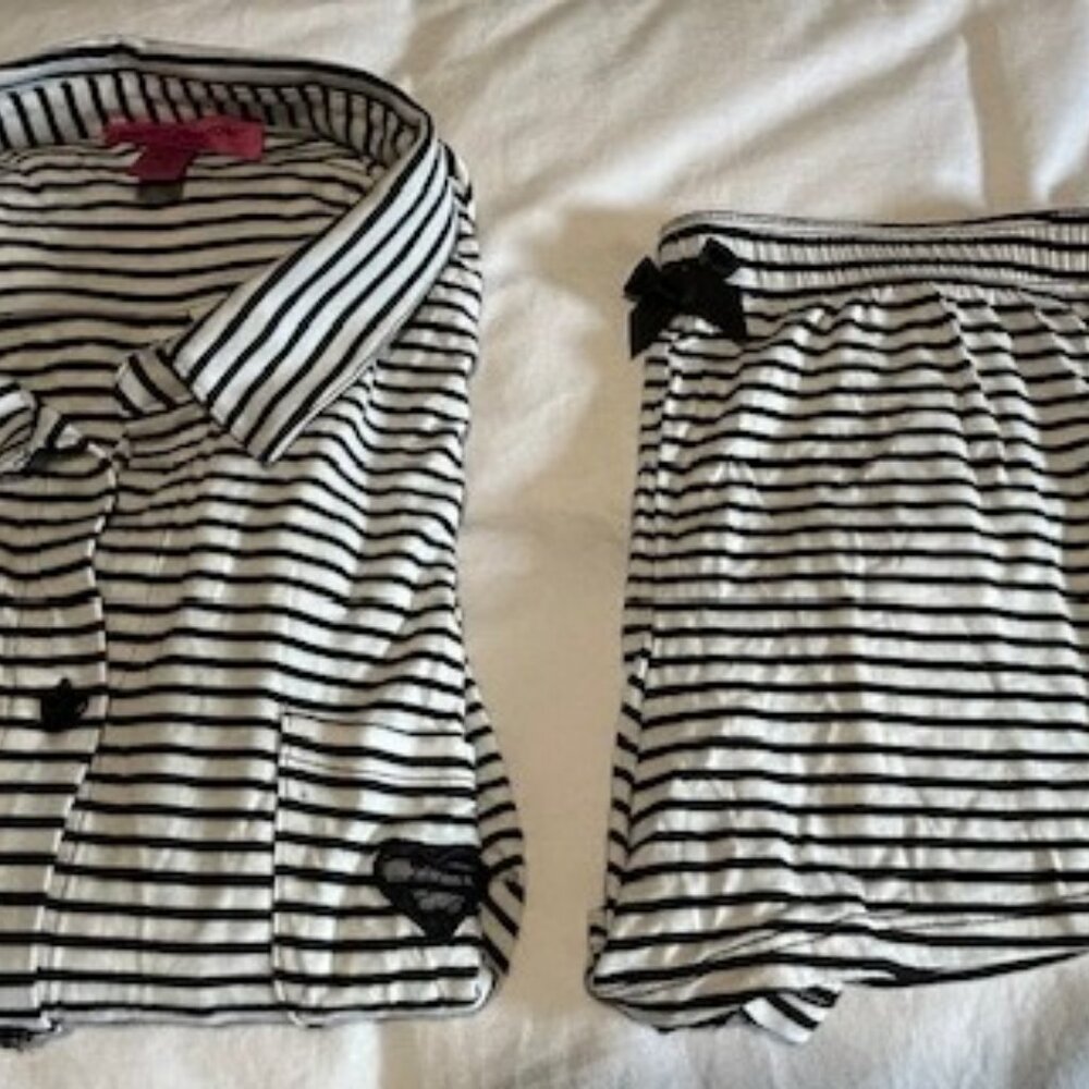 Betsey Johnson Pajama Set. Size M. Never worn.